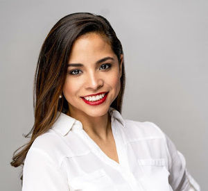 Meet your Posher, Andrea